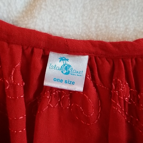 Island Planet Blouse - Picture 4 of 7